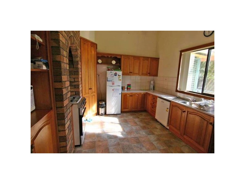 303 Barkly Street, Ararat VIC 3377