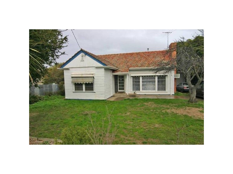 52 Moore Street, Ararat VIC 3377