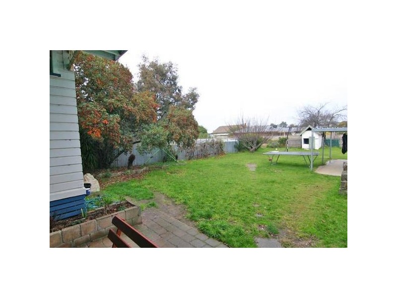 52 Moore Street, Ararat VIC 3377