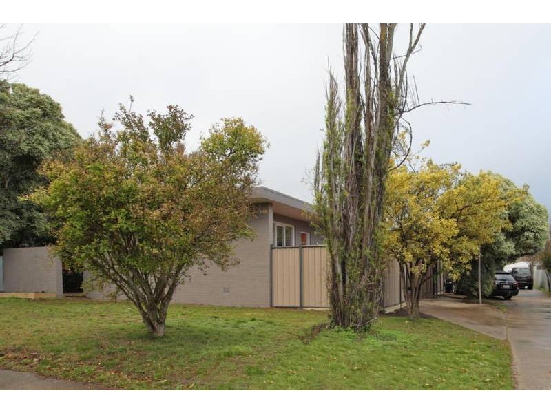 4/11 High Street, Ararat VIC 3377