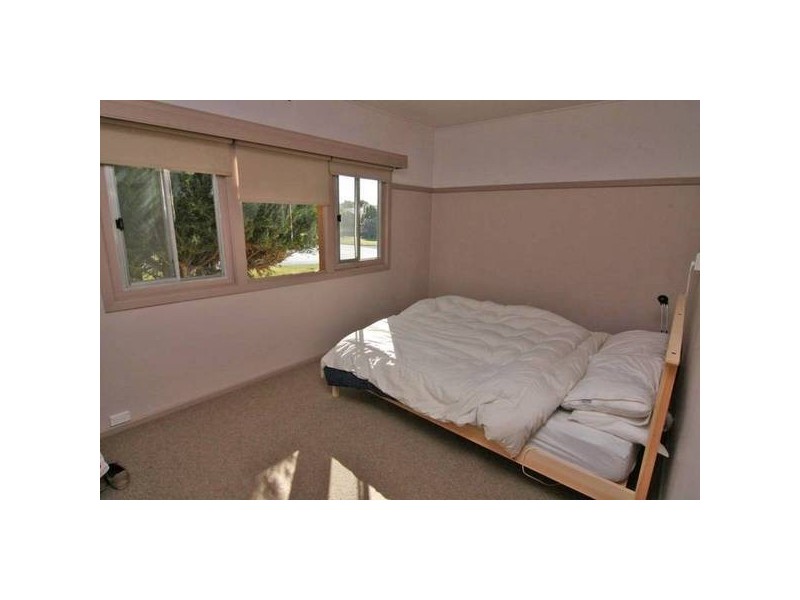 36 McGibbony Street, Ararat VIC 3377