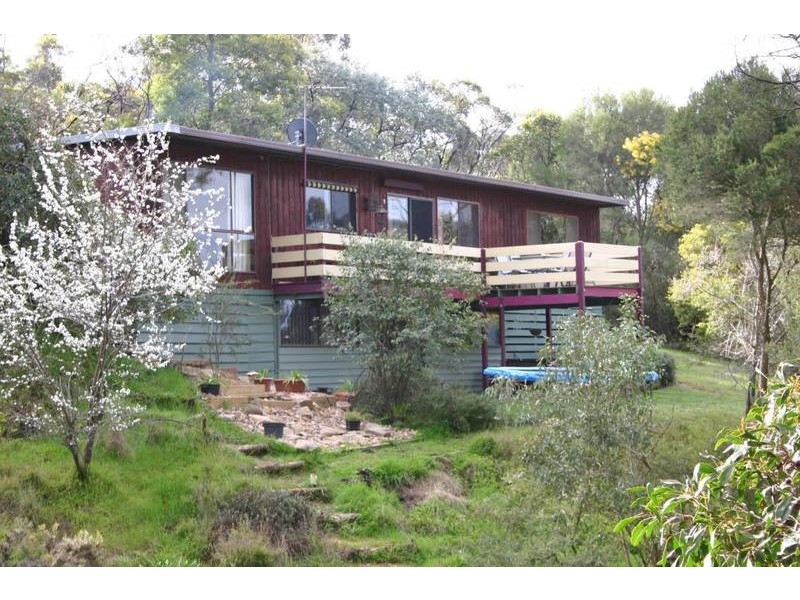 34 Cameron Road, Ararat VIC 3377