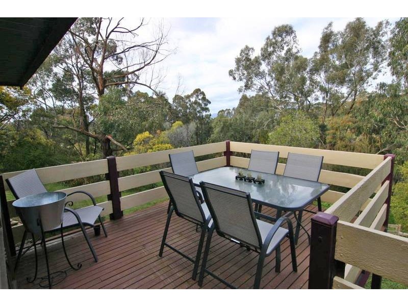 34 Cameron Road, Ararat VIC 3377