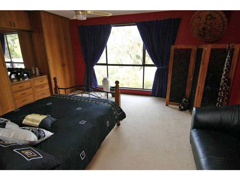 34 Cameron Road, Ararat VIC 3377