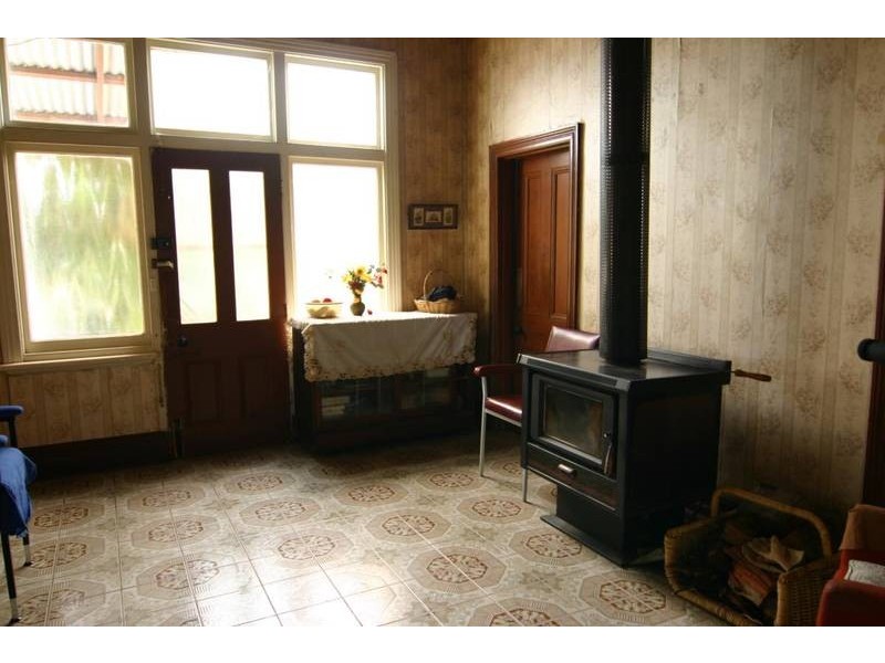 71 High Street, Elmhurst VIC 3469