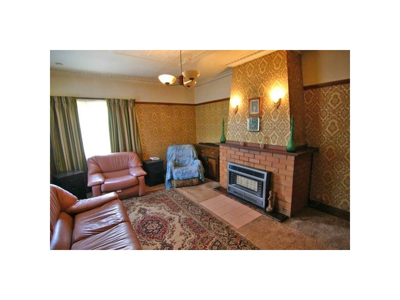 12 Burn Street, Ararat VIC 3377