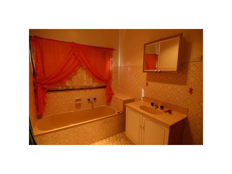 12 Burn Street, Ararat VIC 3377