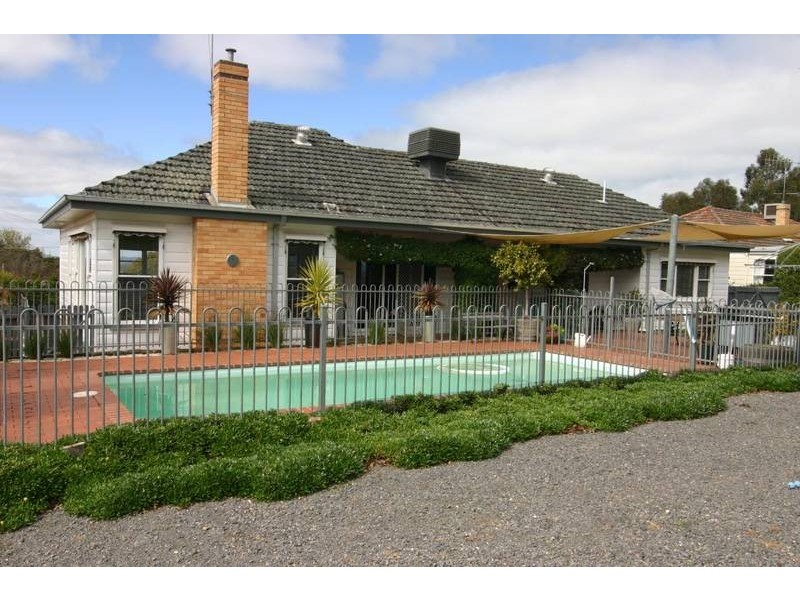 4 Brewster Road, Ararat VIC 3377