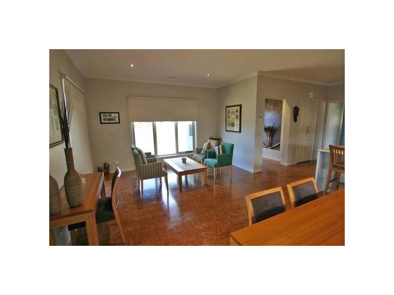 26 Henderson Street, Ararat VIC 3377