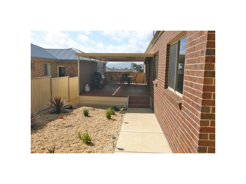 26 Henderson Street, Ararat VIC 3377