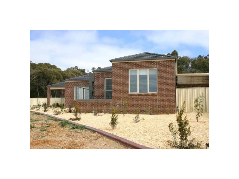 26 Henderson Street, Ararat VIC 3377