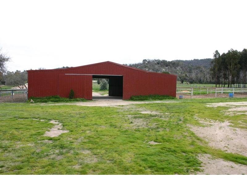 818 Panrock Road, Great Western VIC 3377