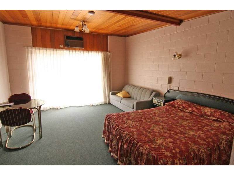 394 – 404 Grampians Road, Halls Gap VIC 3381