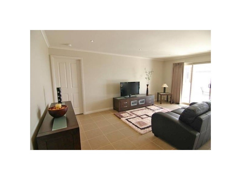 19 Hucker Street, Ararat VIC 3377