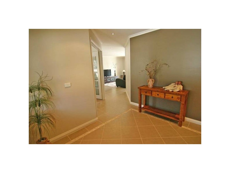 19 Hucker Street, Ararat VIC 3377