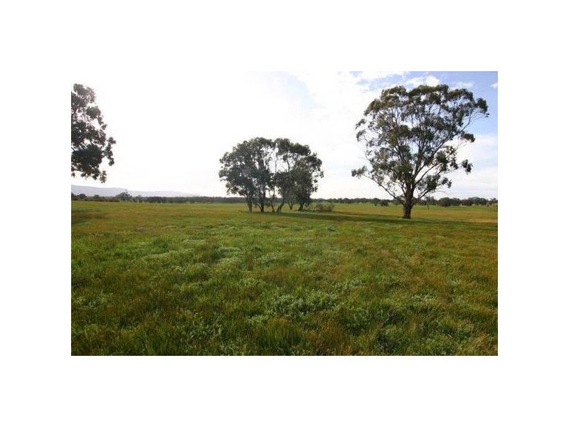 5 Pomonal Road, Stawell VIC 3380