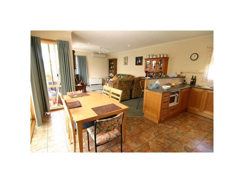 5/2 Finley Court, Mount Clear, Ballarat VIC 3350