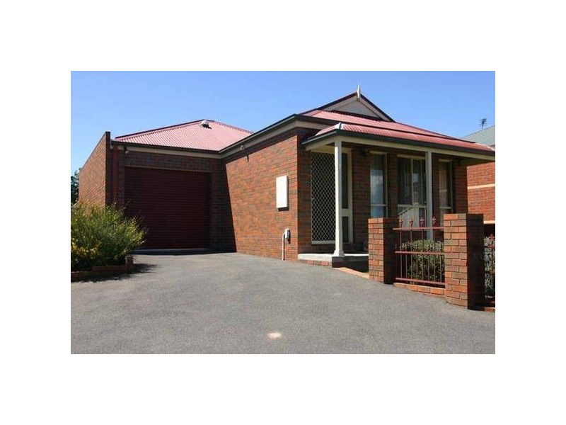 5/2 Finley Court, Mount Clear, Ballarat VIC 3350