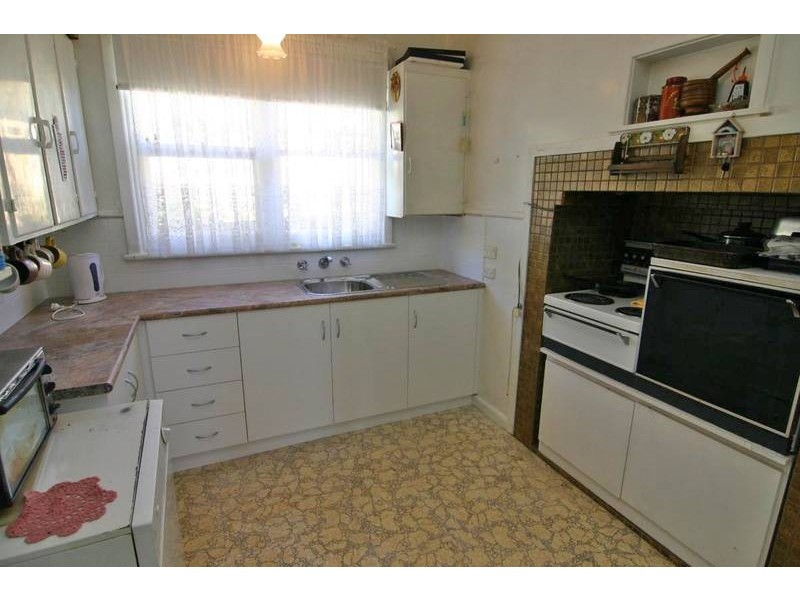 34 Barkly Street West, Ararat VIC 3377