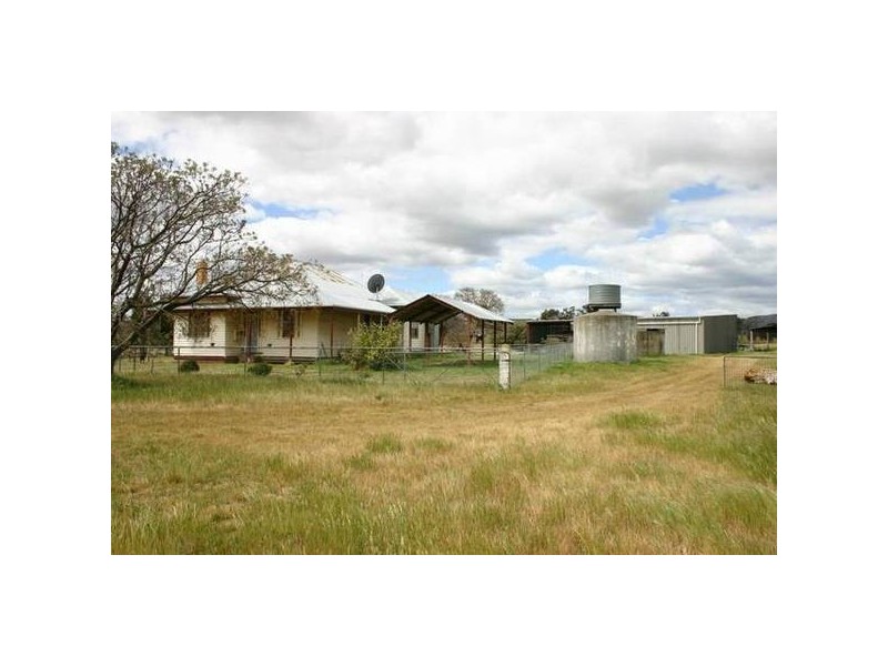 696 Ararat / St Arnuad Road, Crowlands VIC 3377