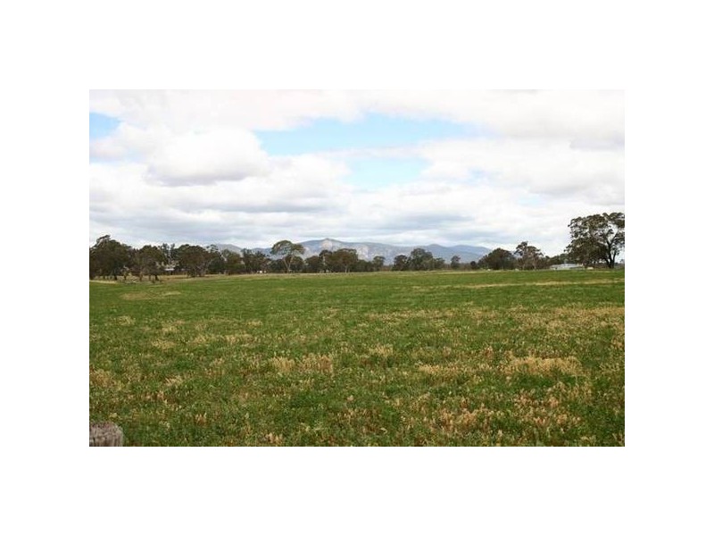 696 Ararat / St Arnuad Road, Crowlands VIC 3377