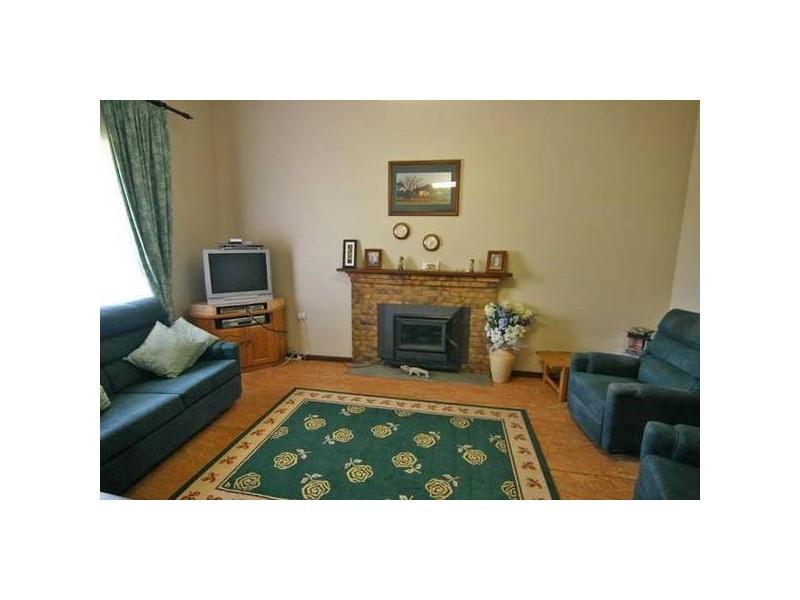 696 Ararat / St Arnuad Road, Crowlands VIC 3377