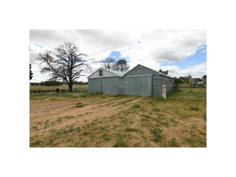 696 Ararat / St Arnuad Road, Crowlands VIC 3377