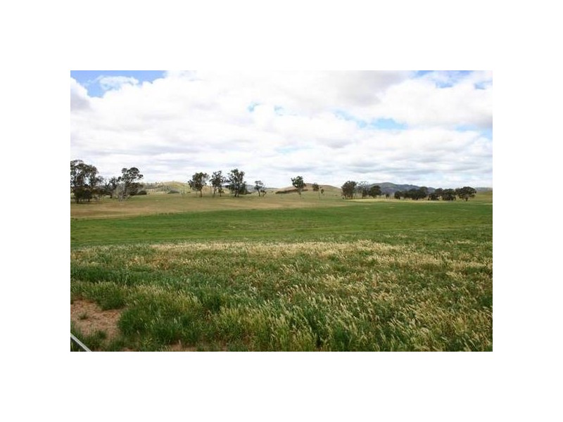 696 Ararat / St Arnuad Road, Crowlands VIC 3377