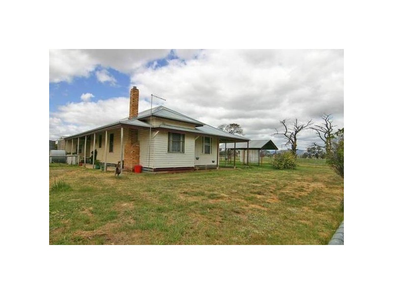 696 Ararat / St Arnuad Road, Crowlands VIC 3377