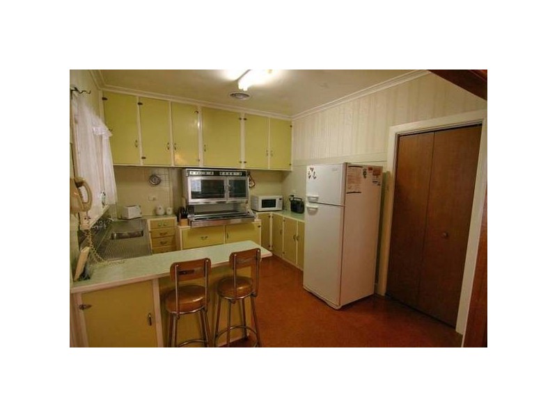 16 Hewitt Street, Ararat VIC 3377