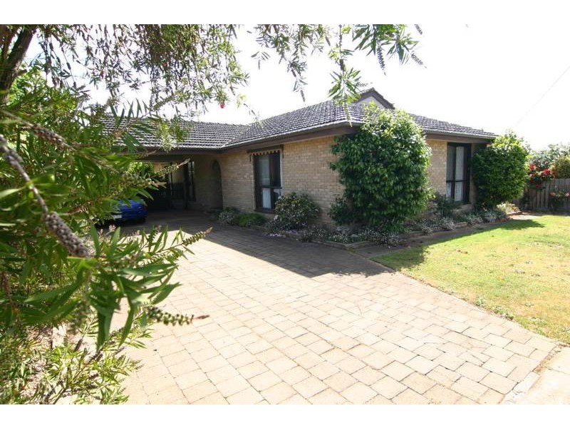 41 Churchill Avenue, Ararat VIC 3377