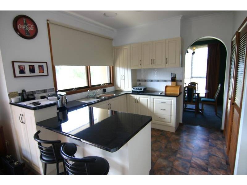 41 Churchill Avenue, Ararat VIC 3377