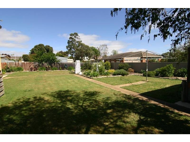 41 Churchill Avenue, Ararat VIC 3377