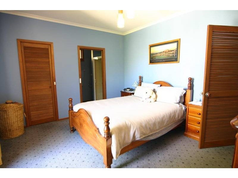 41 Churchill Avenue, Ararat VIC 3377