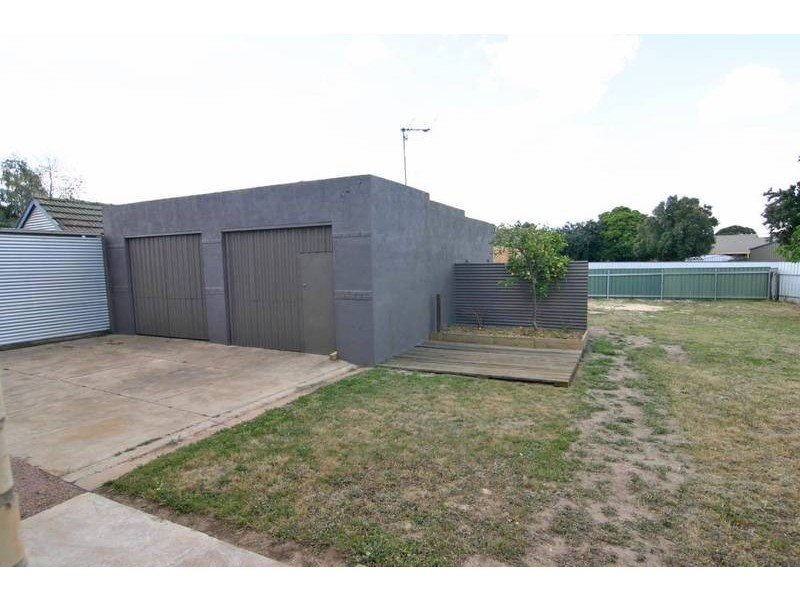 8 Eyre Street, Ararat VIC 3377