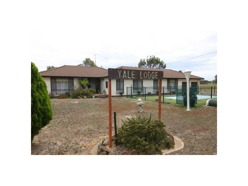 6018 Pyrenees Highway, Ararat VIC 3377