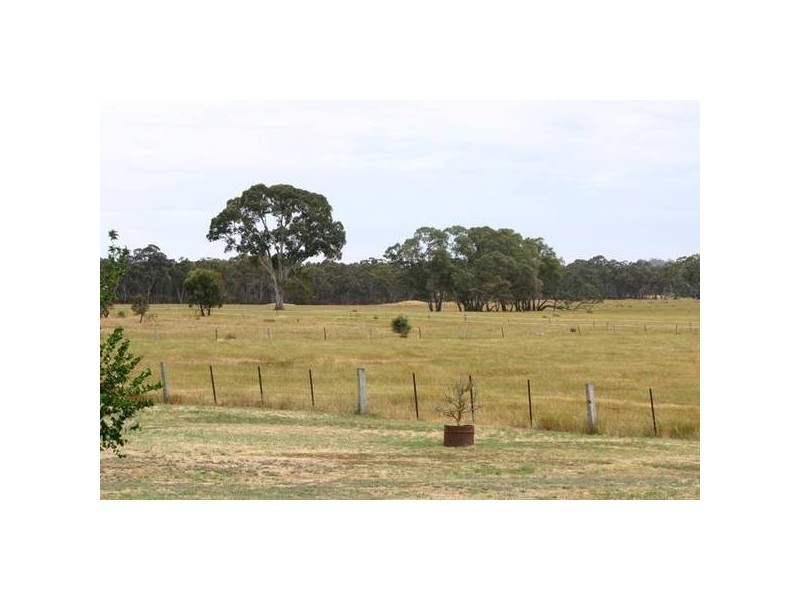 6018 Pyrenees Highway, Ararat VIC 3377
