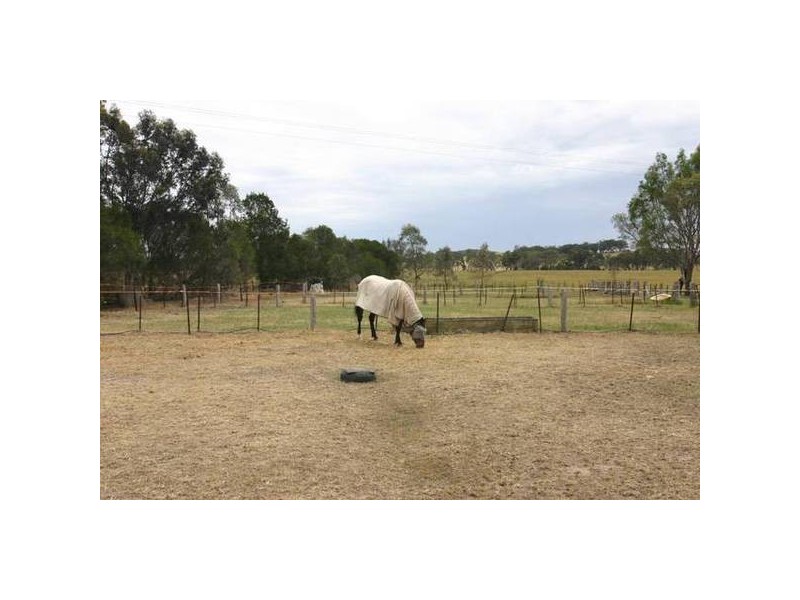 6018 Pyrenees Highway, Ararat VIC 3377