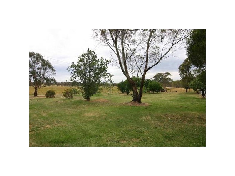 6018 Pyrenees Highway, Ararat VIC 3377