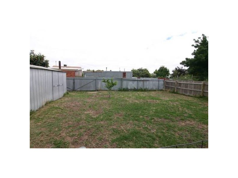 23 Marx Crescent, Ararat VIC 3377