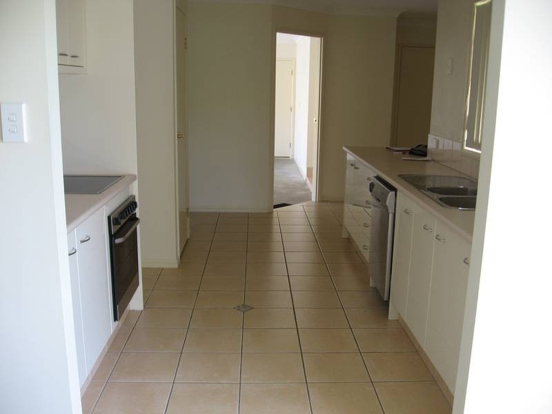 124 Sharpless Rd, Springfield QLD 4300