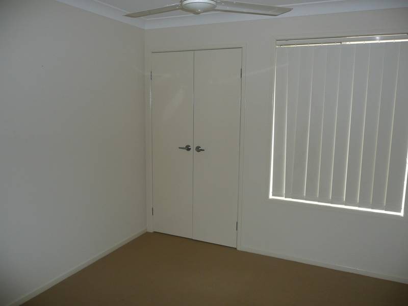 4 Freesia Close, Springfield Lakes QLD 4300
