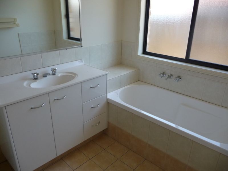 126 Sharpless Road, Springfield QLD 4300