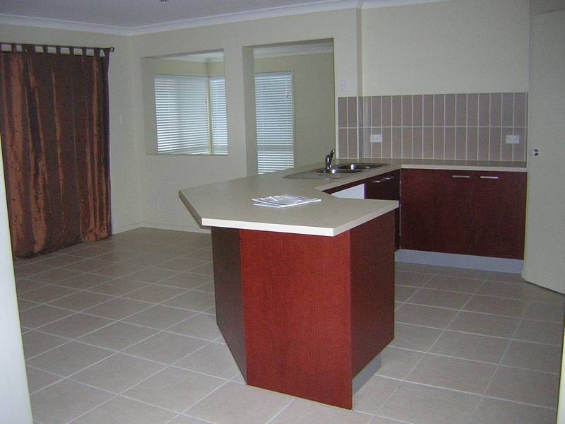 12 Jupiter Street, Springfield Lakes QLD 4300