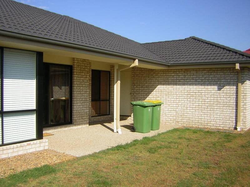 12 Jupiter Street, Springfield Lakes QLD 4300