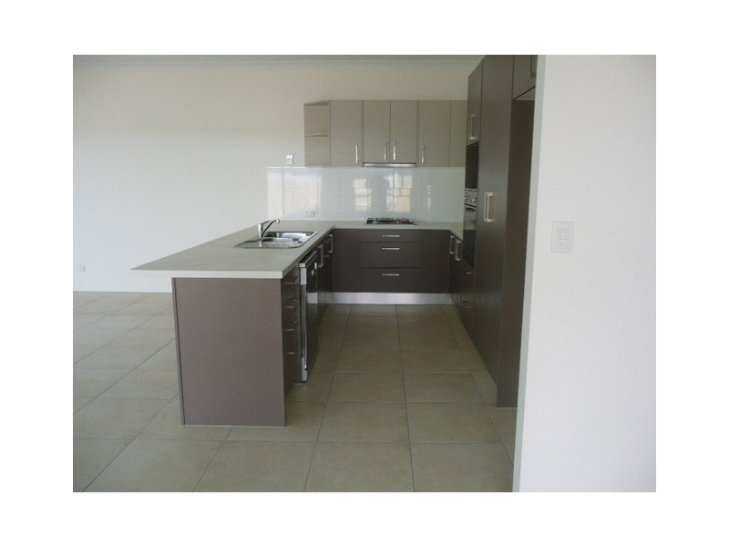 6 Avalon Cl, Bellbird Park QLD 4300