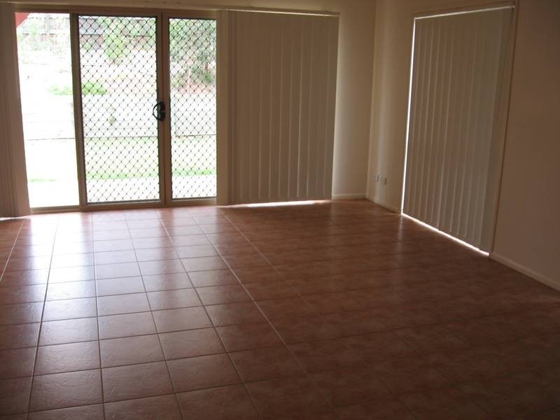 25 Starr Street, Forest Lake QLD 4078