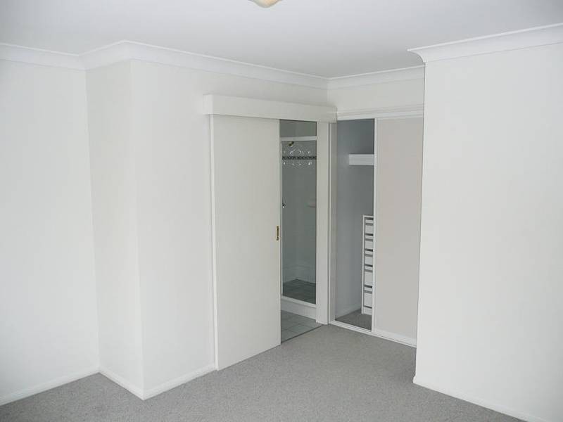 12 Finn Ct, Camira QLD 4300