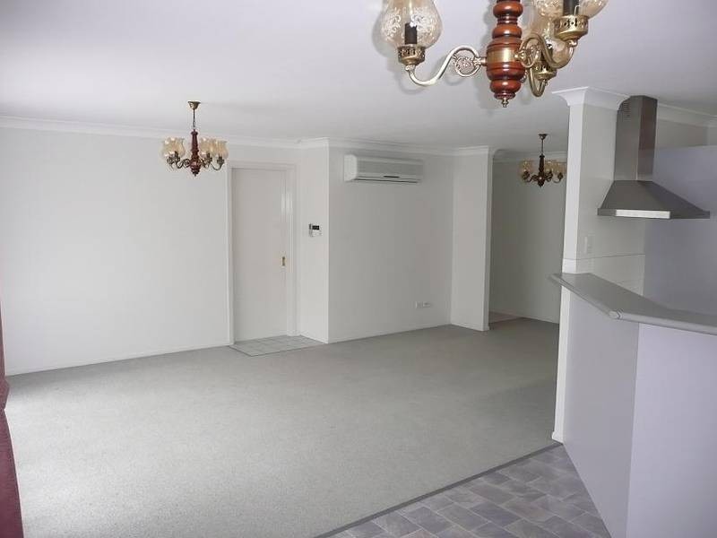 12 Finn Ct, Camira QLD 4300