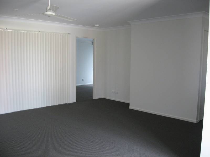 28 Esperance Crescent, Springfield Lakes QLD 4300